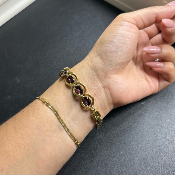 Vintage Authentic Givenchy gold bracelet with purple stone - Picture 5 of 13